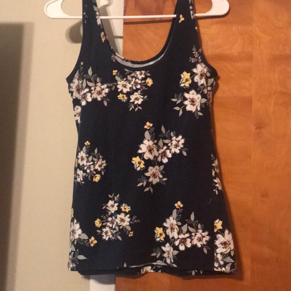 Maurice’s navy blue floral scoop tank - Picture 2 of 3